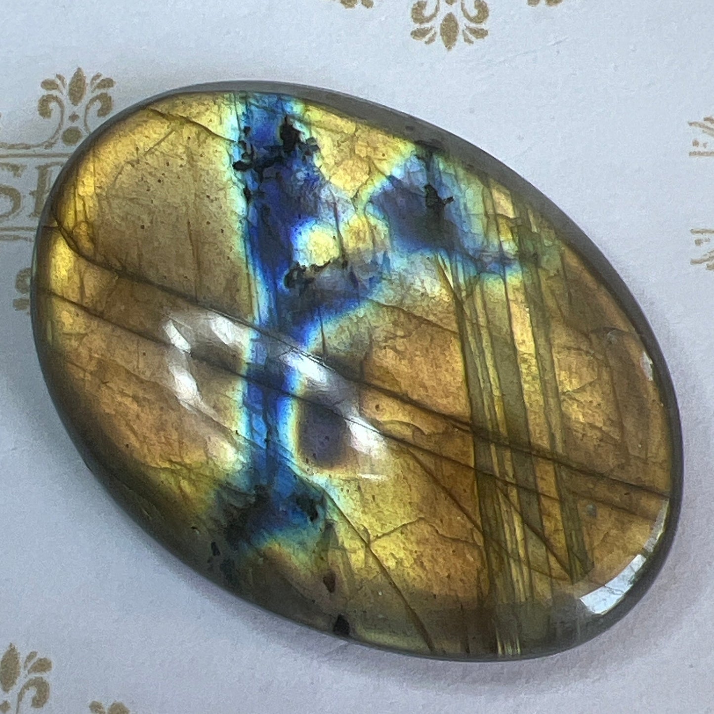 Cab: Spectrolite, Oval, 40x30x5
