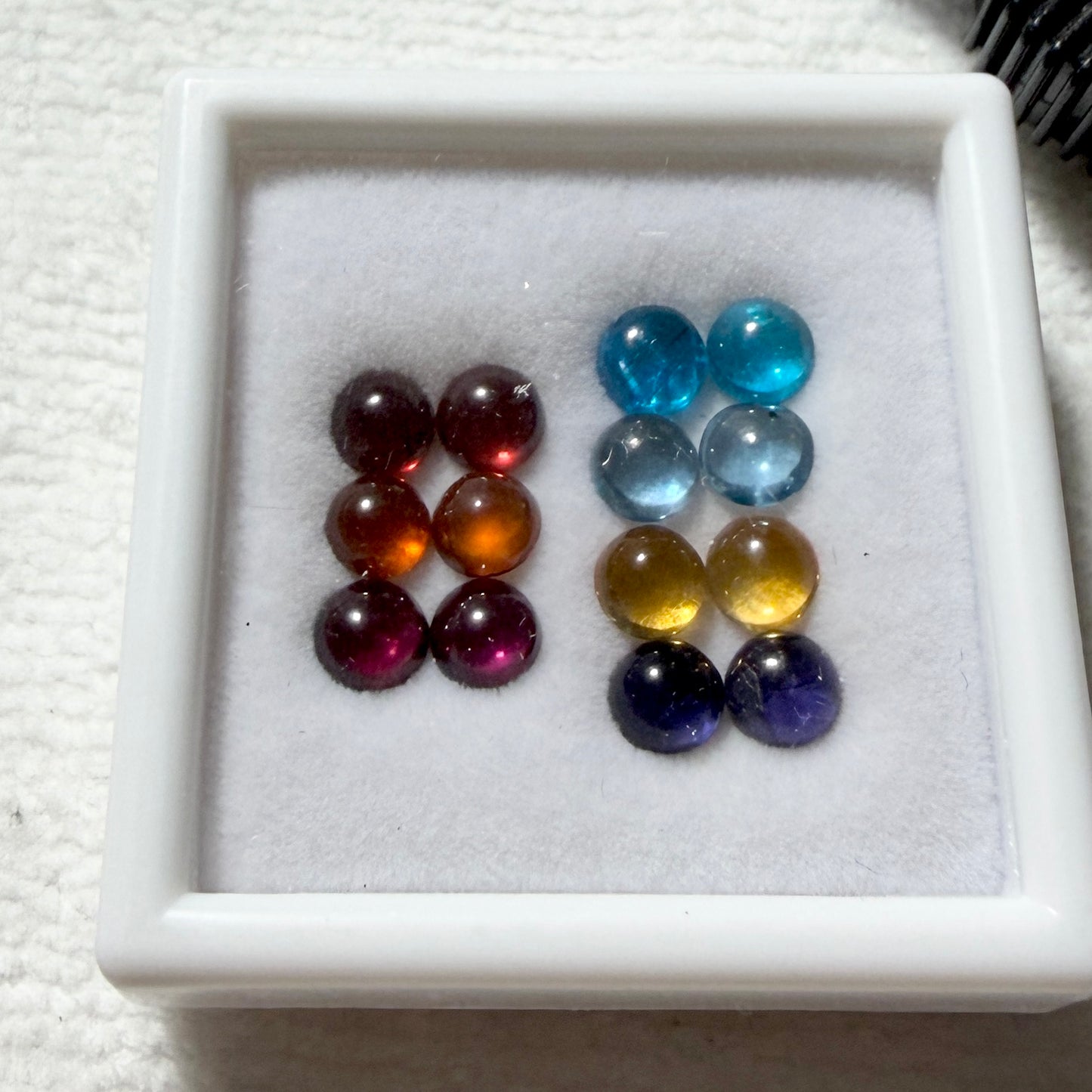 Cab : ~5mm Gemstone Cabochon Pair Sets in Apatite, Blue Topaz and..., petite display box