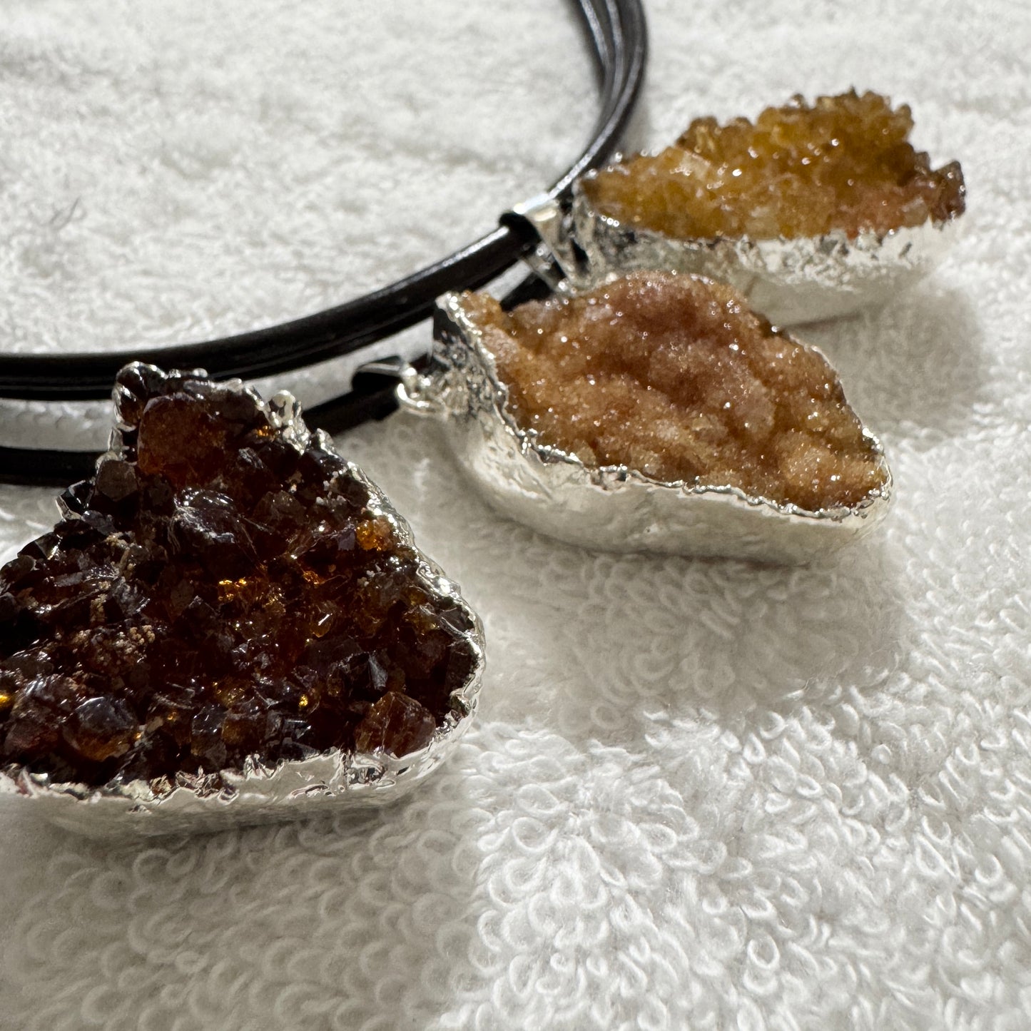 Necklace : Citrine Druze Silver Pendant on Leather