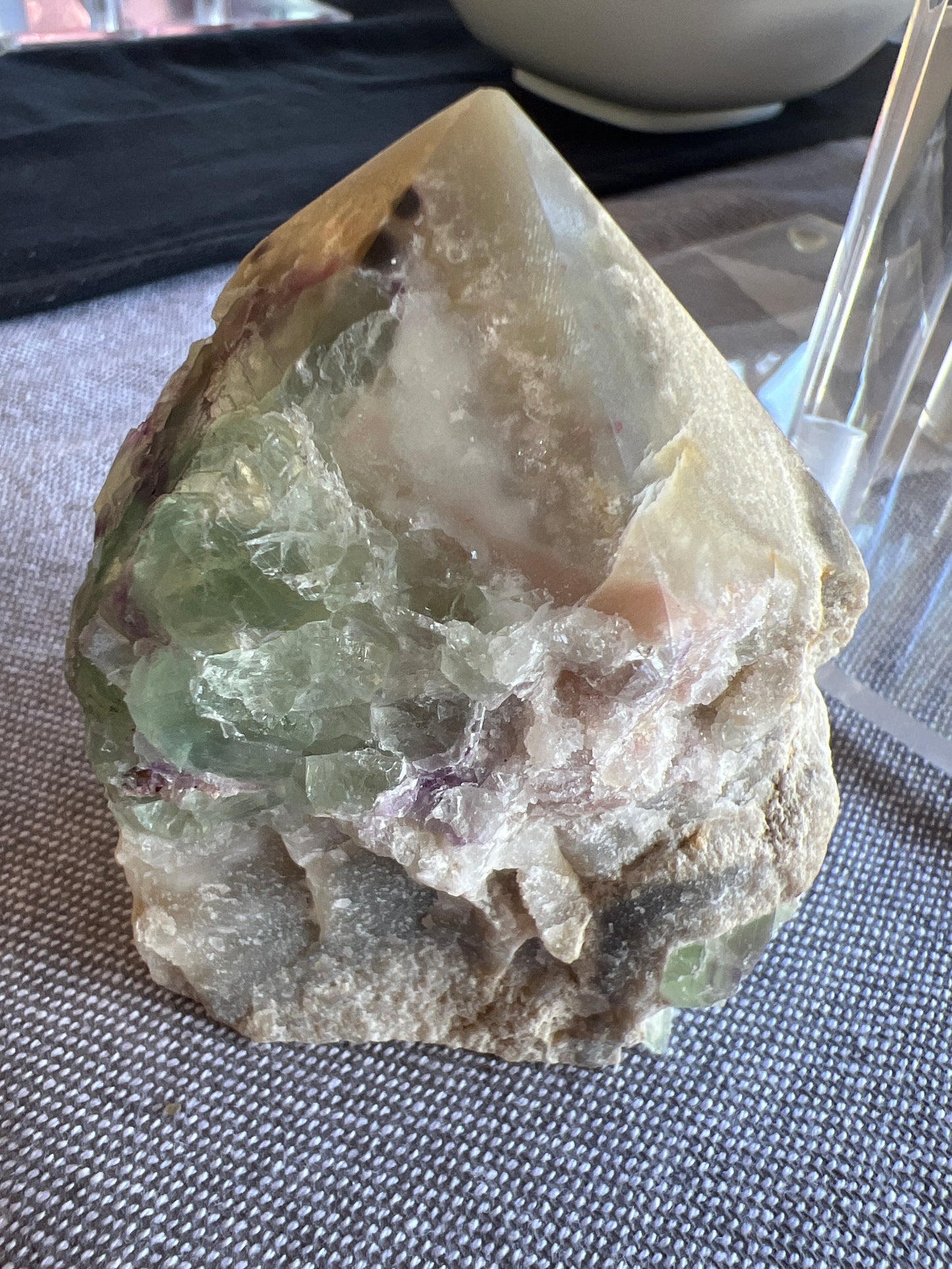 TPP : Rainbow Fluorite Top Polish Point Rough Generator