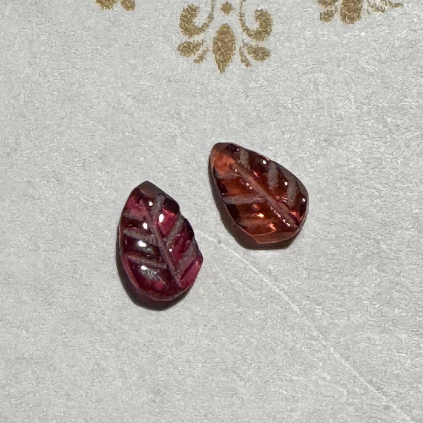 Carved : Leaves, Garnet, Pair, 2 Sizes