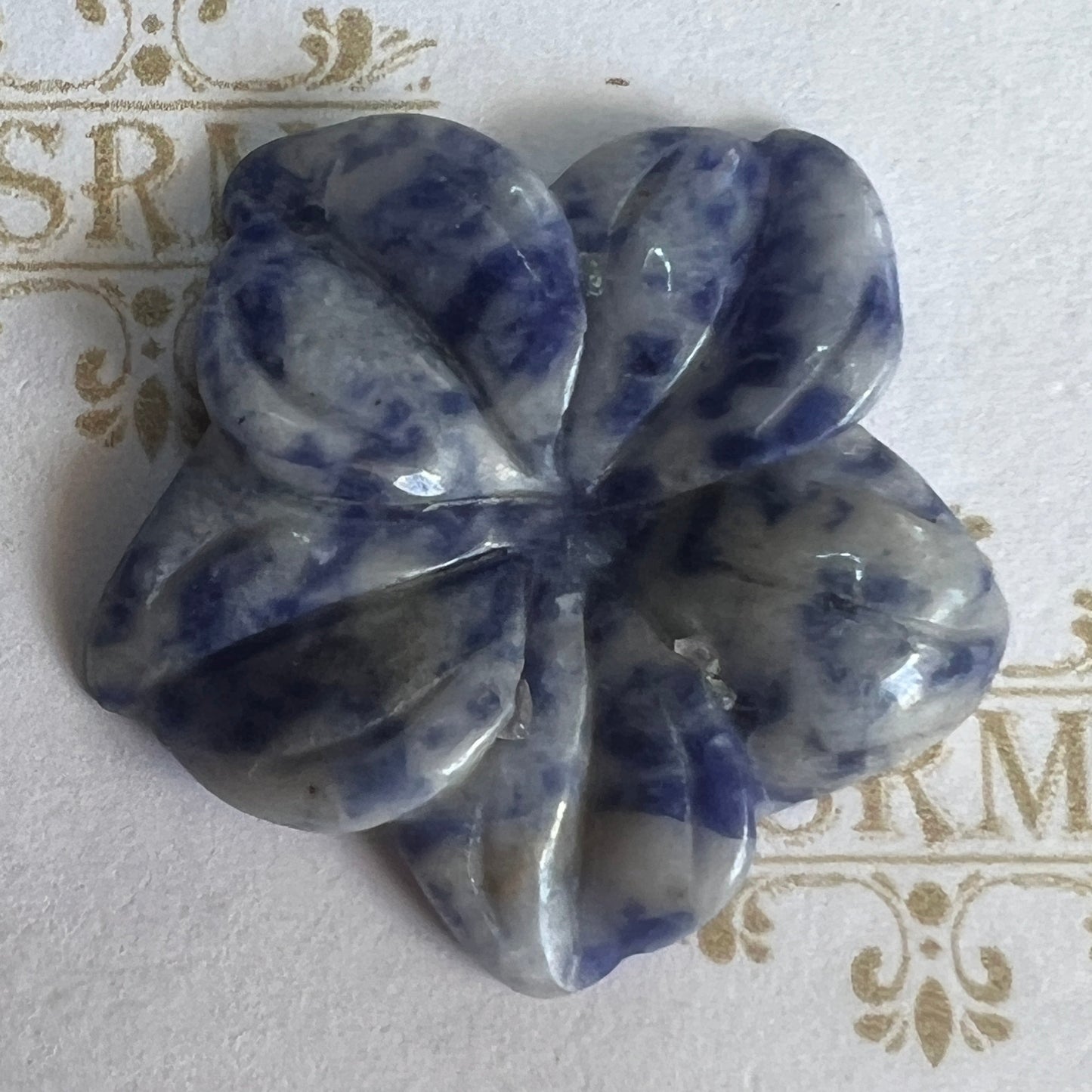 Carved : Sodalite Flower
