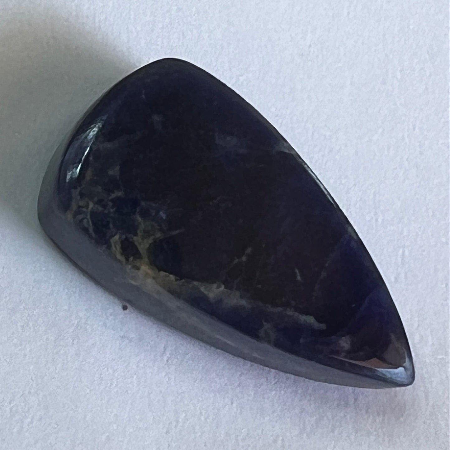 Cab: Sodalite, 20x9x5, 9cts