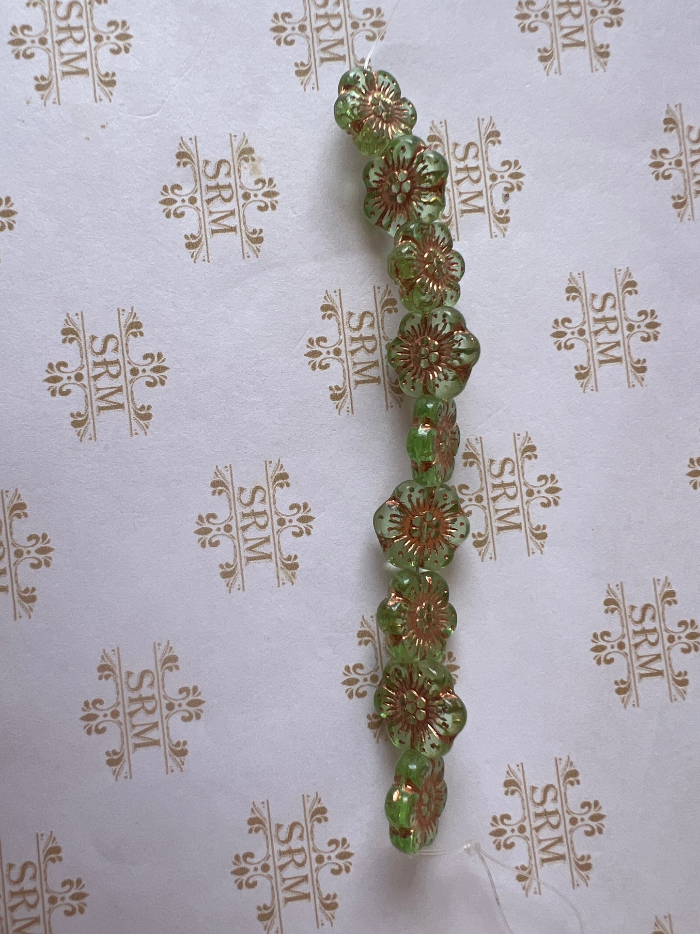Beads : Czech Glass : UV Green Flowers with Gold Center : Medium