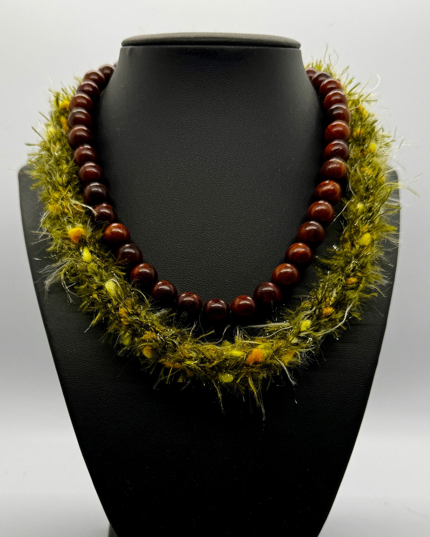 Necklace : 36" Maile Puakenikeni style lei