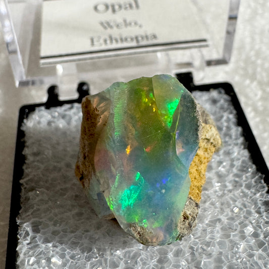 Rough : Mounted : Ethiopian Welo Opal, Nice Fire, 3.93g
