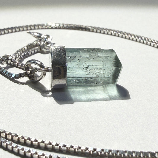 Necklace : Aquamarine Pendant, 2.40gms, Vietnam, Sterling Silver