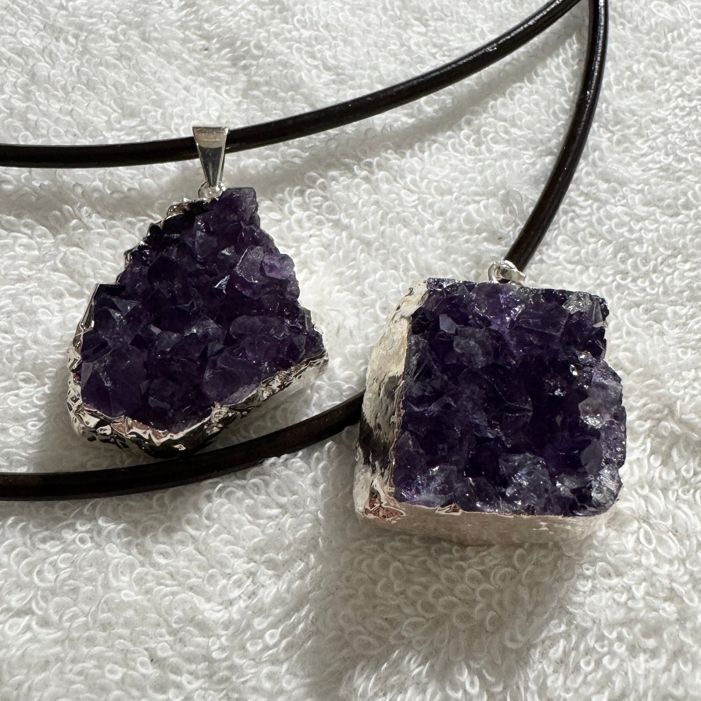 Necklace : Amethyst Druze Silver Pendant on Leather, medium