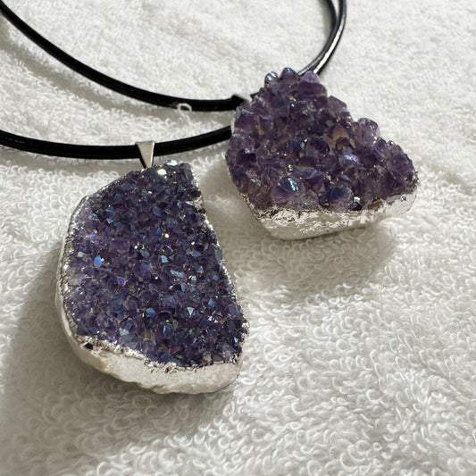 Necklace : Angel Aura Amethyst Druze Silver Pendant on Leather