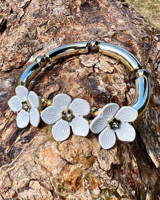 Bracelet : White Flowers, 7½"