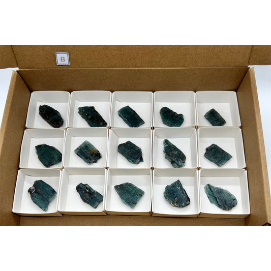 15 Pieces - Ocean Green Kyanite (box B)