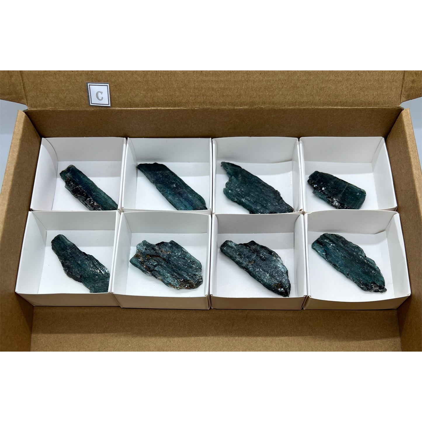 8 Pieces - Ocean Green Kyanite (box C)