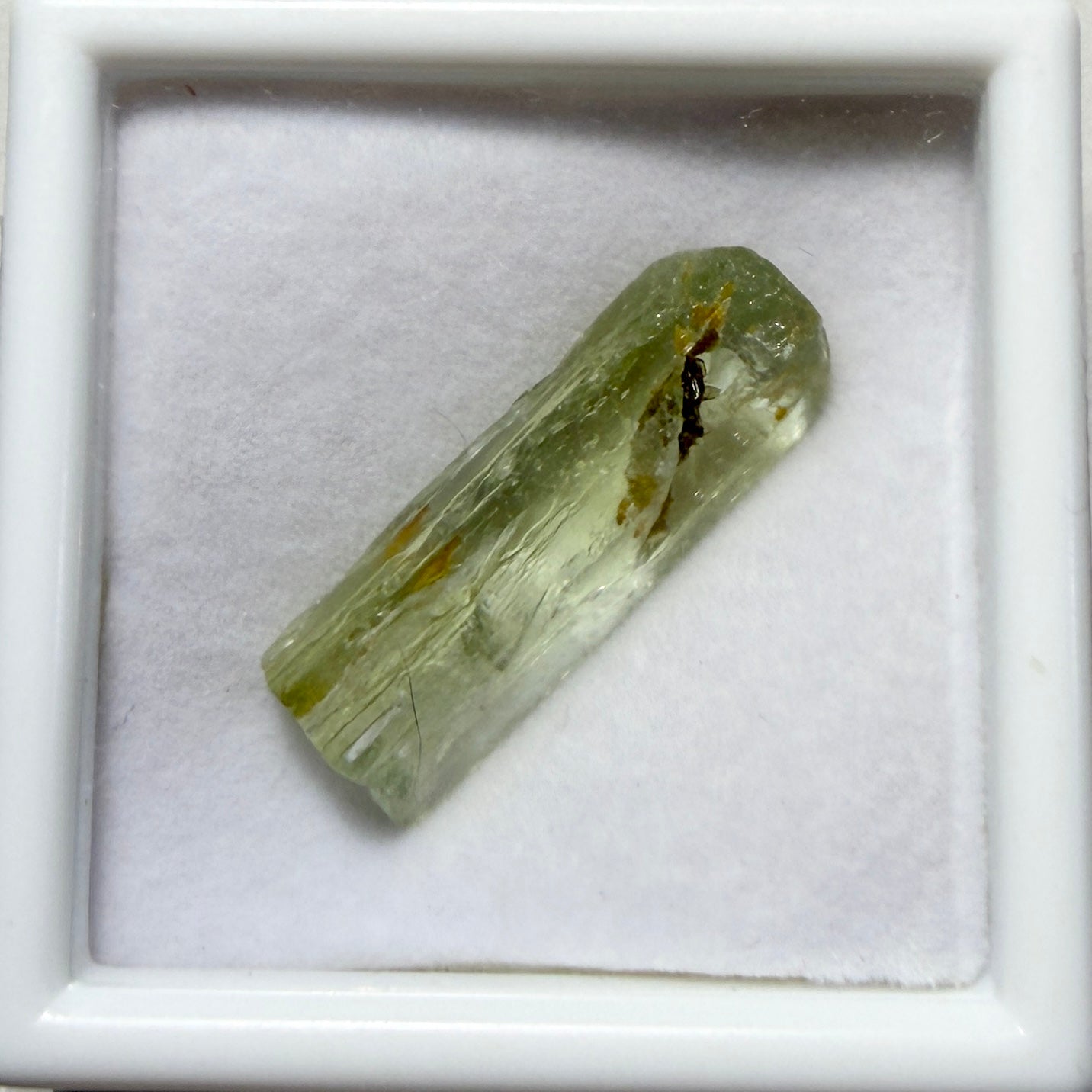 Crystals : Heliodor, 2.55gm, Catuji Mine, Brazil, in Display Box