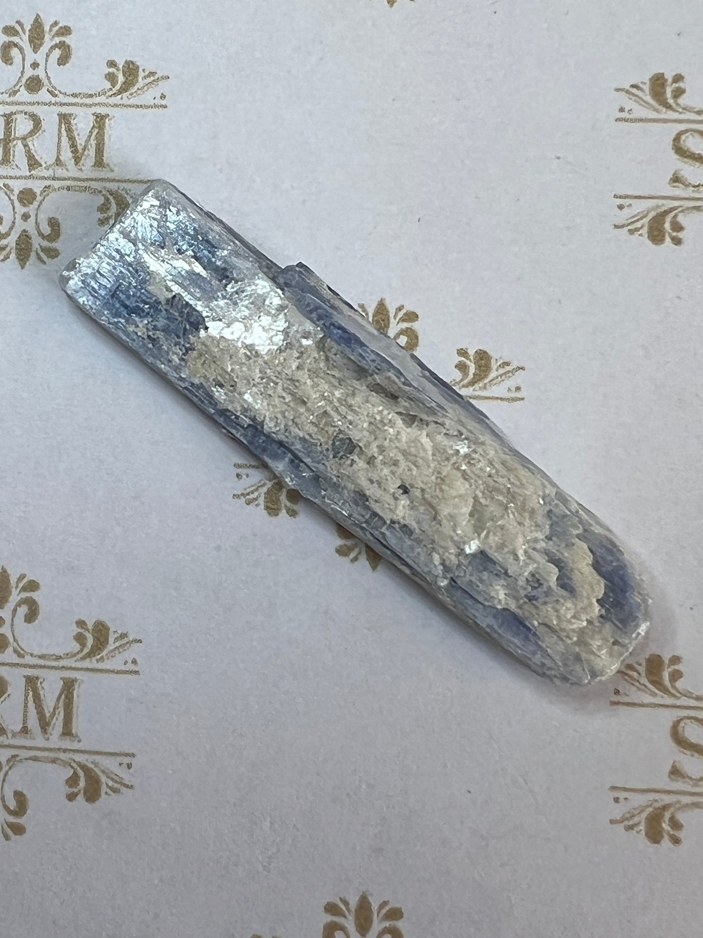 Crystal : Kyanite Blades, Blue.  Choice!