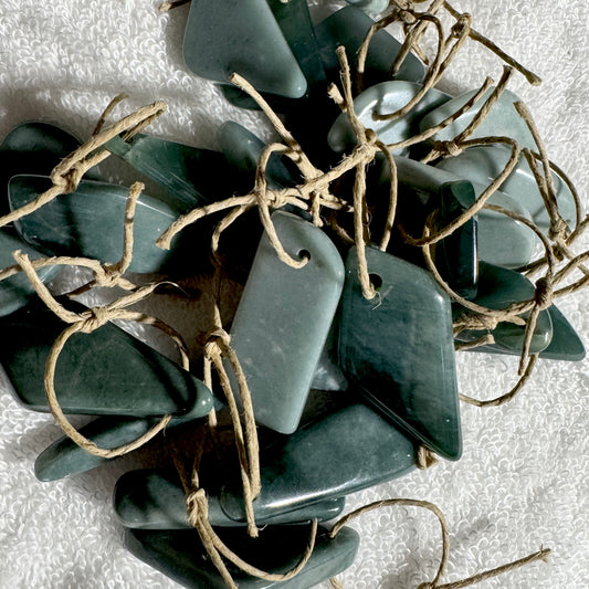 Pendant : Jadeite, Guatemala
