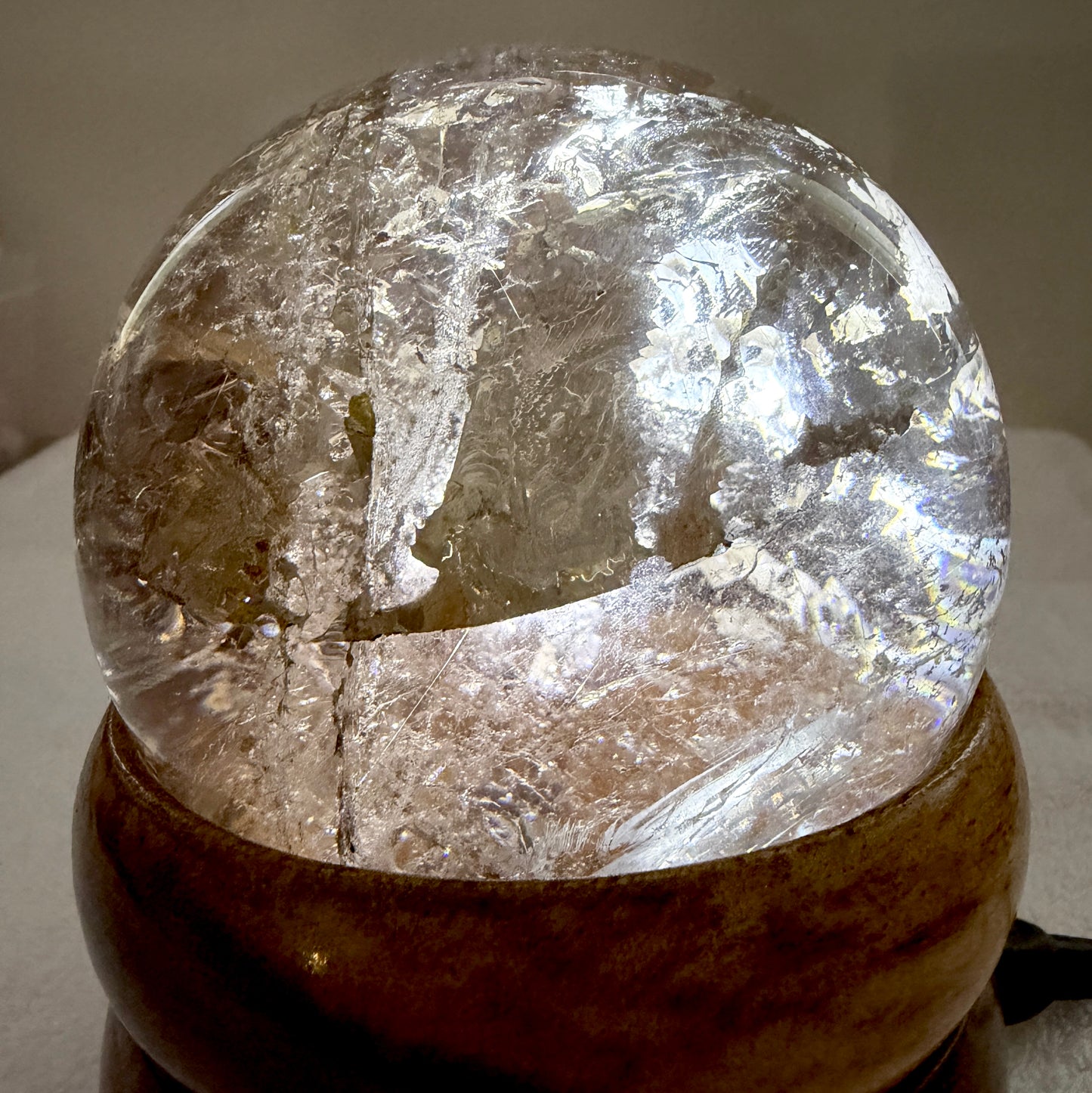 Sphere : 95mm Quartz Sphere on Koa Double Bowl with Ambient LED (USB)