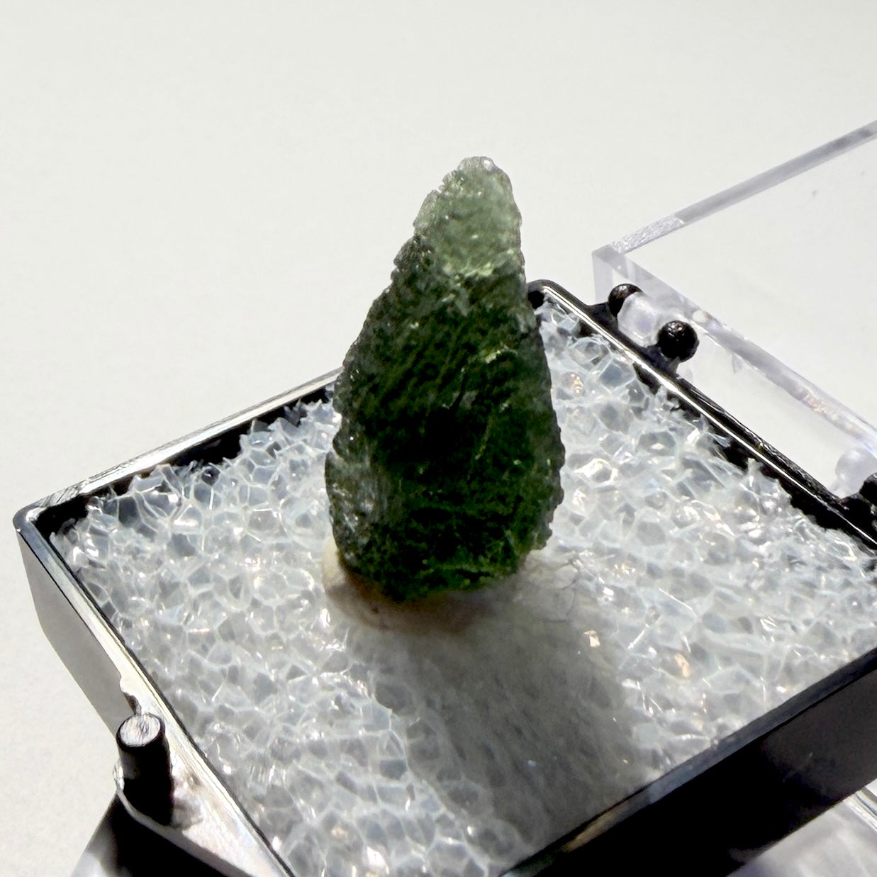 Crystals : Moldavite in Perky Box
