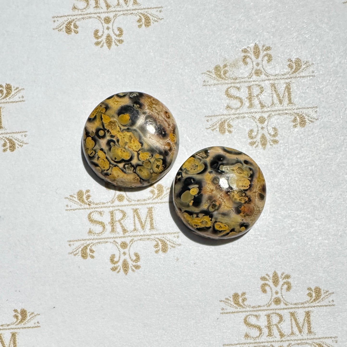 Cab : Leopardskin Jasper, Pair, 15mm x 3mm, 15ct