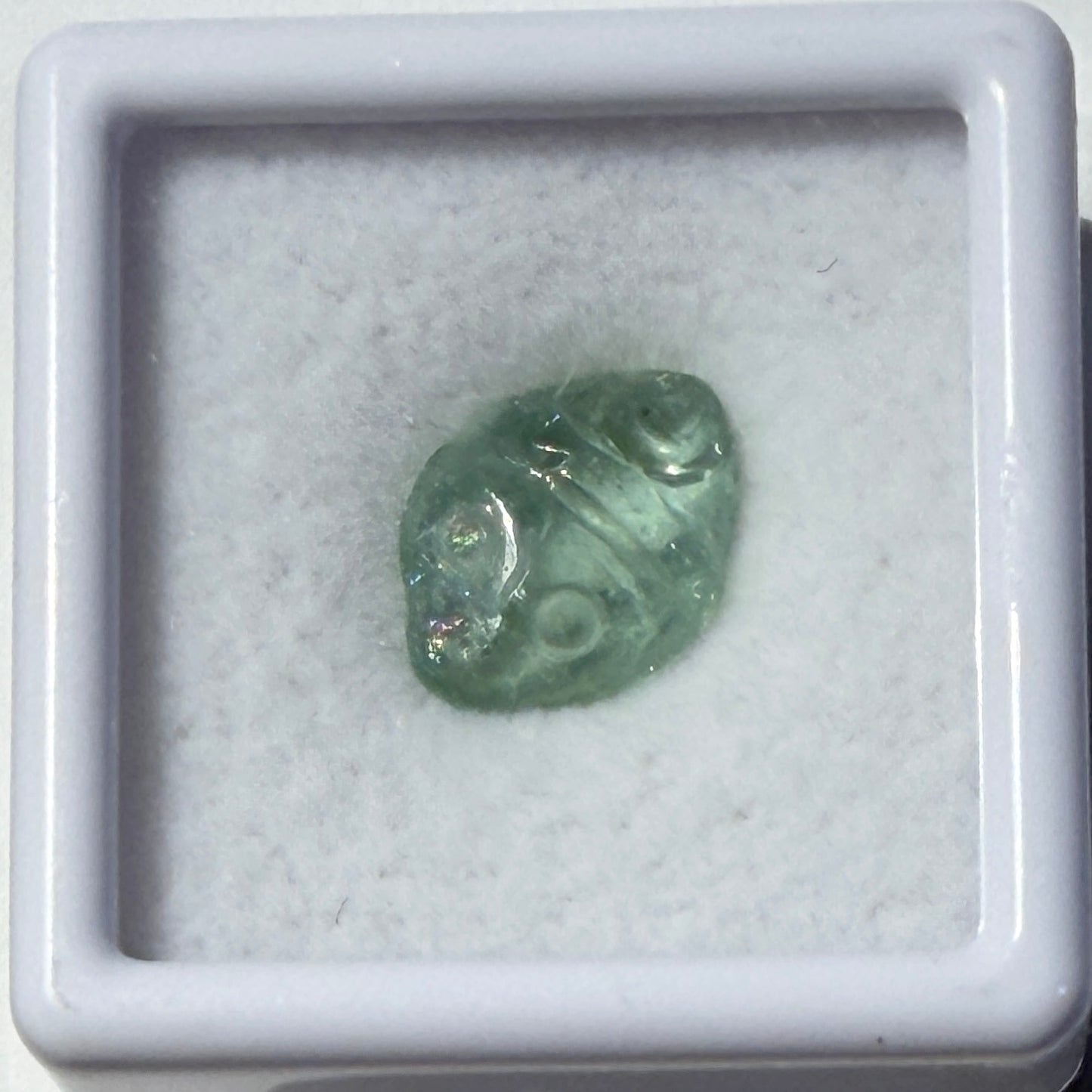 Carved : Kornerupine Alien, petite display box