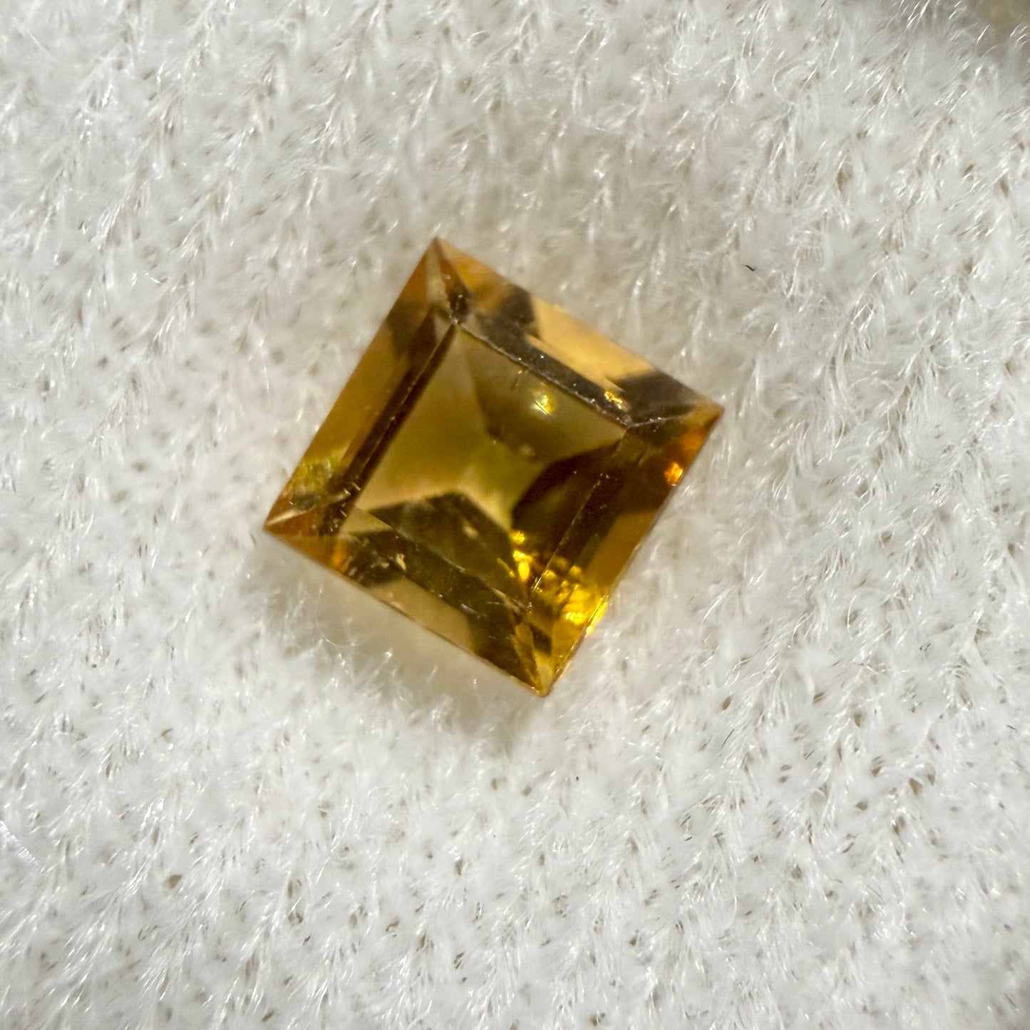 Faceted : Sunset Tourmaline Oval Pair 7x5mm / Square 5x5mm / Oval 7x5mm, petite display box