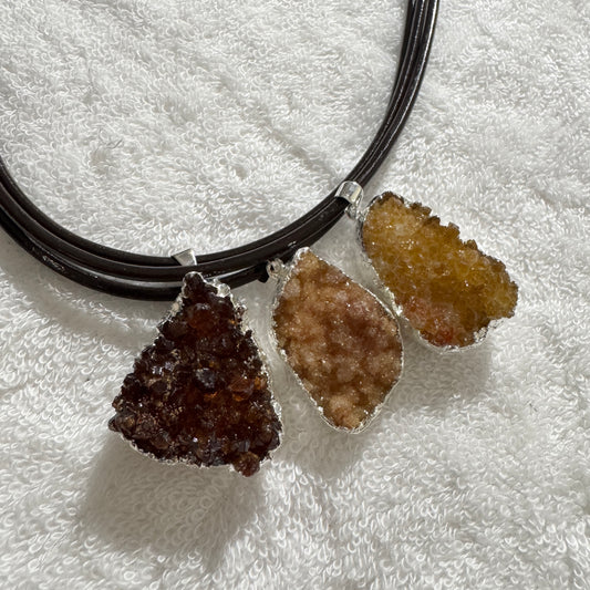 Necklace : Citrine Druze Silver Pendant on Leather