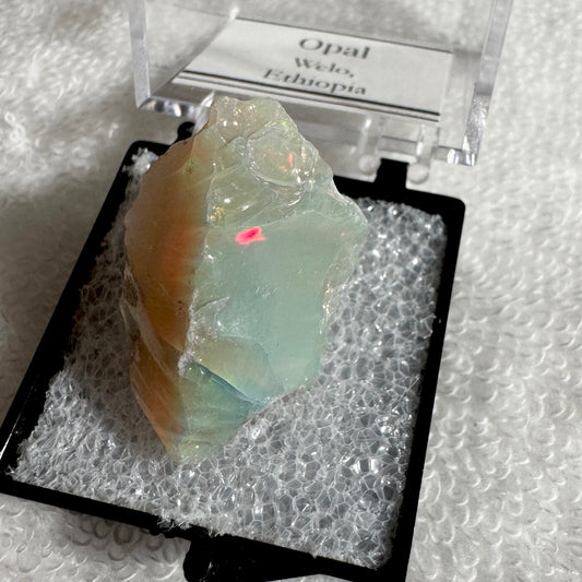 Rough : Mounted : Ethiopian Welo Opal, Very Nice Fire, 4.28g