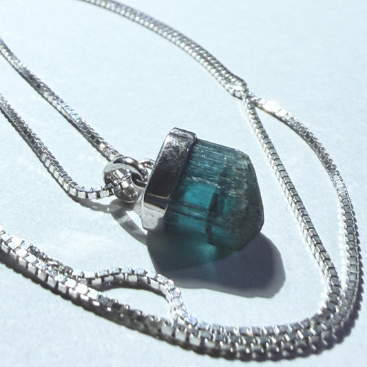 Necklace : Tourmaline Pendant, 2.11gms, Laghman Afghanistan, Sterling Silver