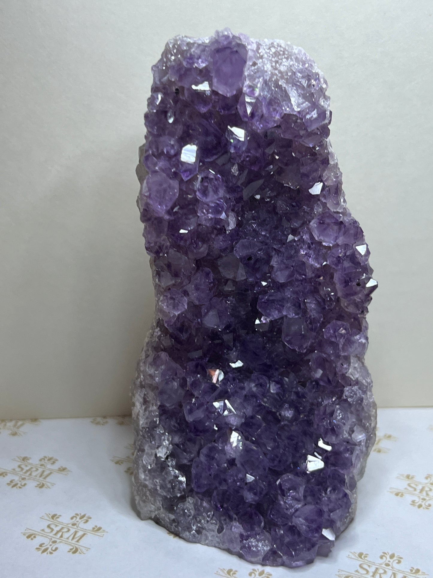 Cluster : Amethyst : Cut Base