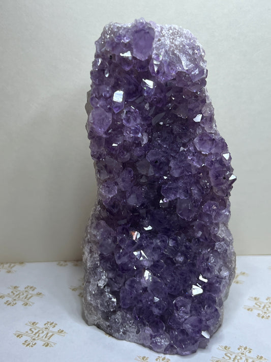 Cluster : Amethyst : Cut Base