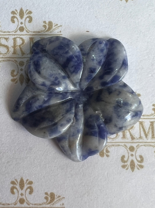 Carved : Sodalite Flower