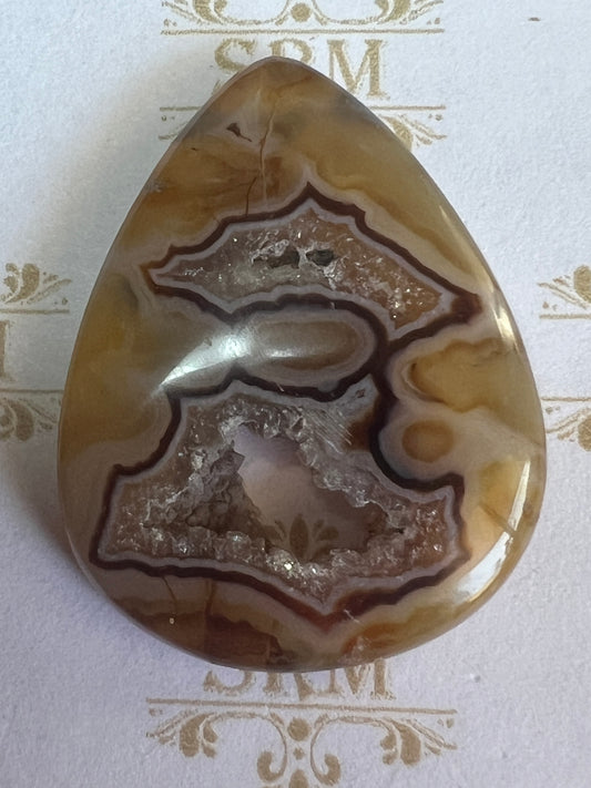 Cab: Agate Druzy.  Choice!