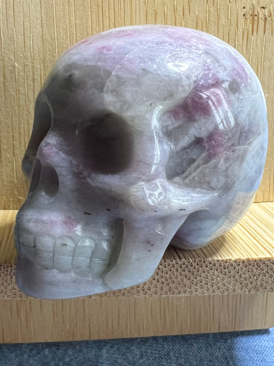 Carved : Skull : Pink Tourmaline in Quartz