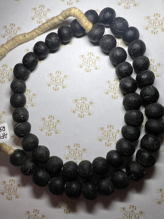 Beads : Recycled African Glass : Black : 13mm