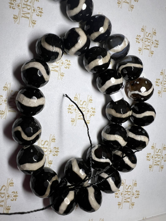 Beads : Tibetan Agate : Black/White Line: Hand Painted : 13mm