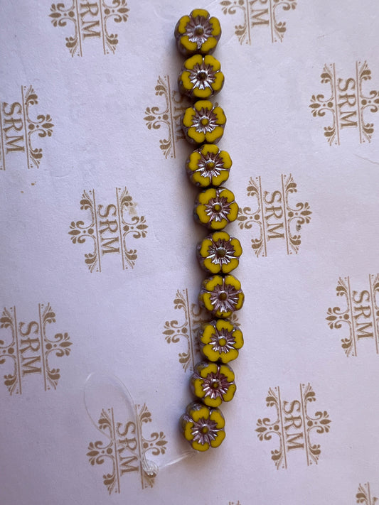 Beads : Czech Glass : UV Yellow Flowers with Gold Center : Small