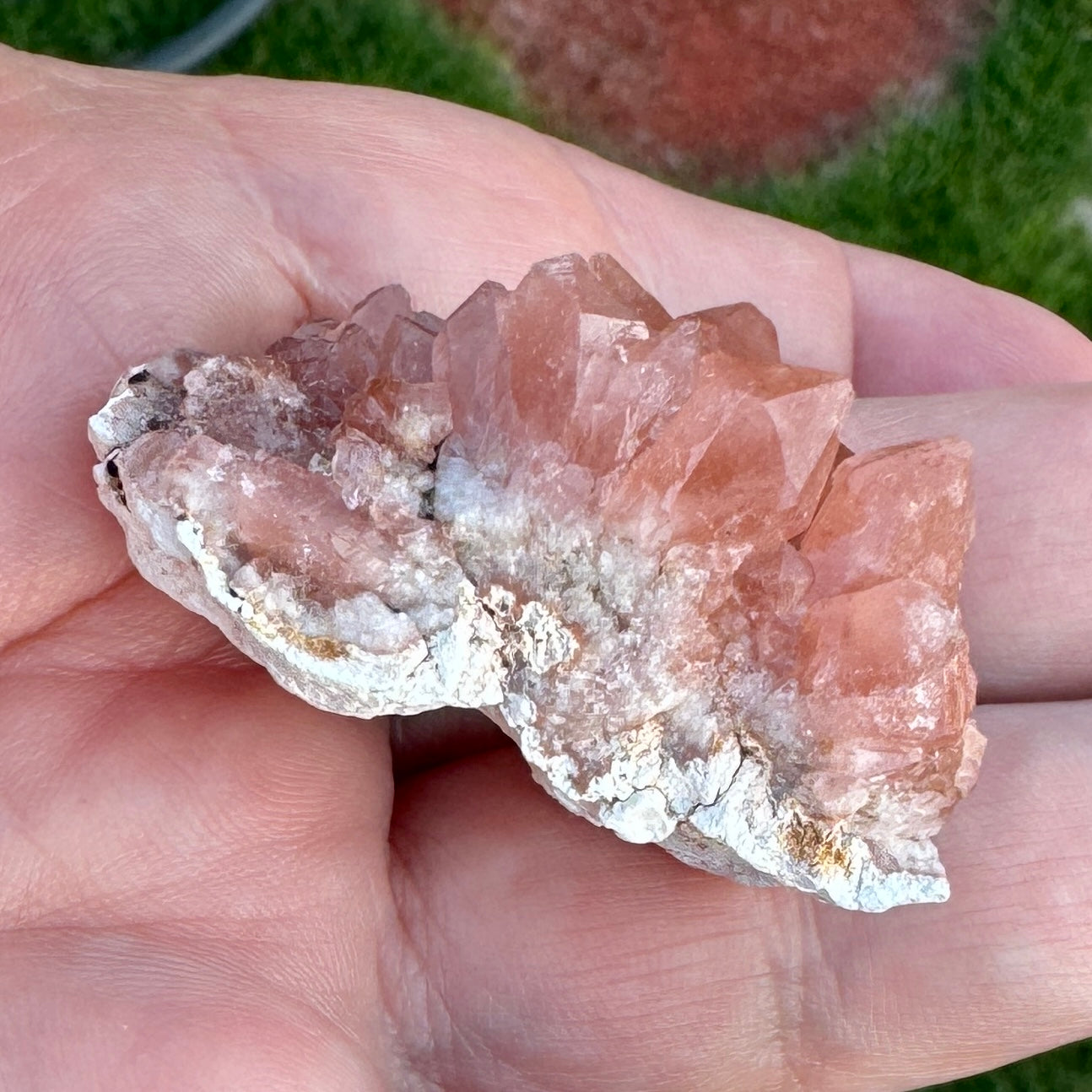 Pink Amethyst cluster 34g