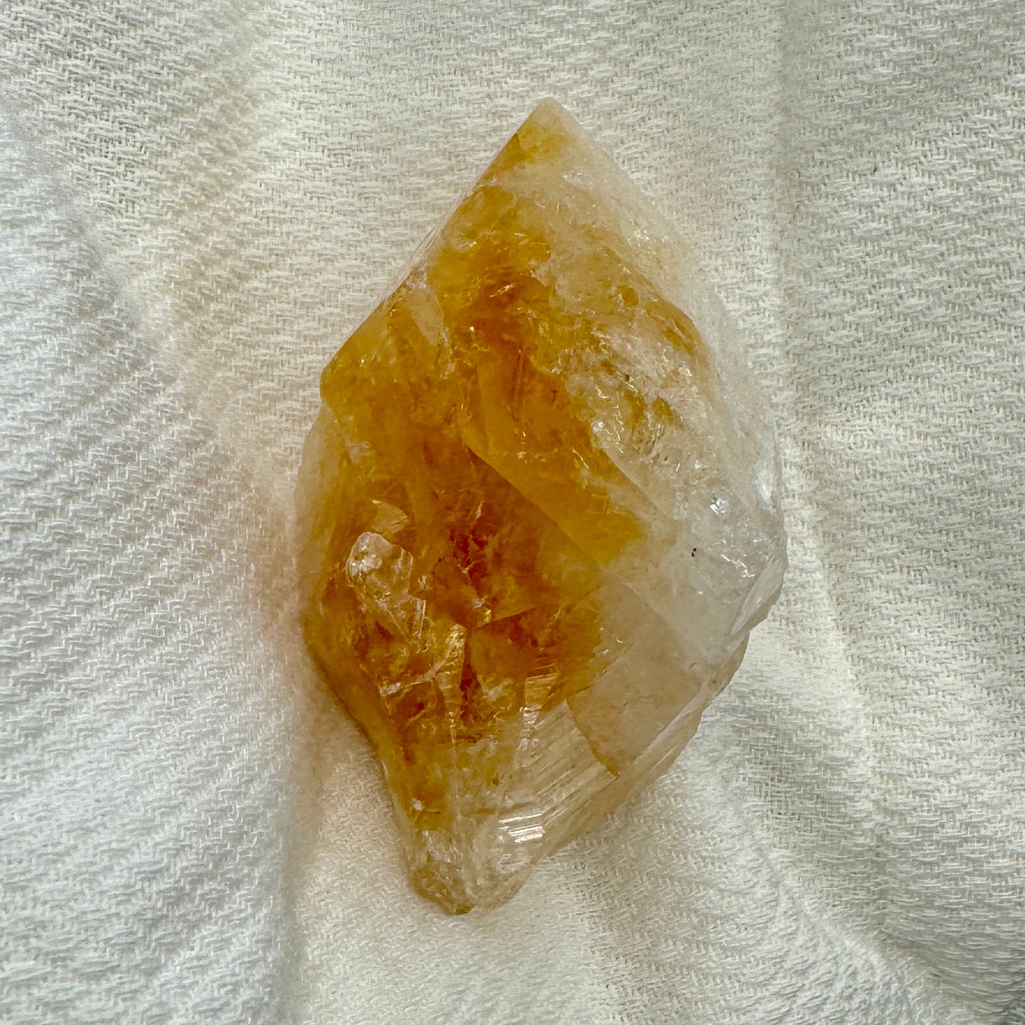 Crystal : Citrine 'Dragon's Tooth'