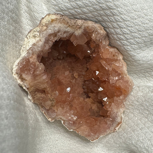 Pink Amethyst cluster 21g