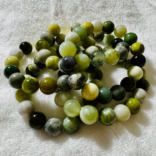 Bracelet : 12mm Burma Jade, 6¾”